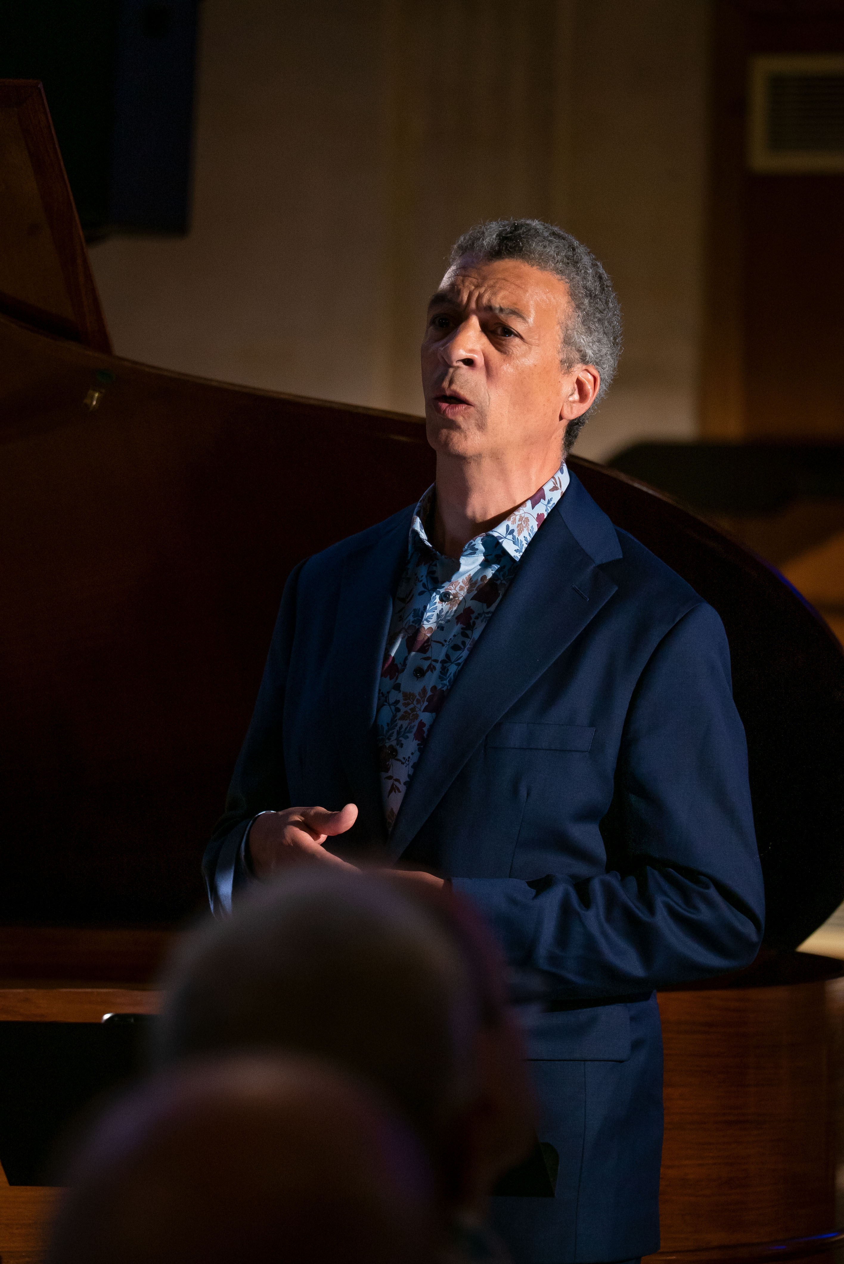 Roderick Williams singing